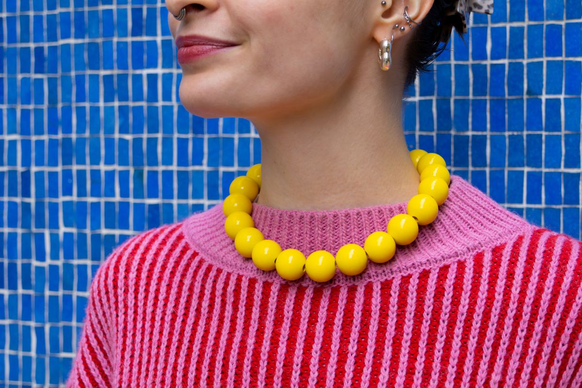 310148_Chunky Wood Necklace_gelb_BM_01.jpg